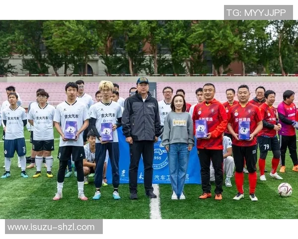 成都足球队的意识提升与发展探讨聚焦足球文化的传承与创新