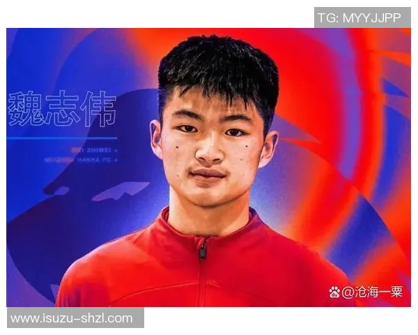 足球明星加盟中国联赛引发热潮球迷热情高涨期待新赛季表现 足球明星加盟中国联赛引发热潮球迷热情高涨期待新赛季表现